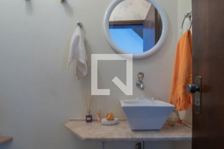Casa para alugar com 500m², 4 quartos e 6 vagas Casa para alugar com 500m², 4 quartos e 6 vagasLavabo