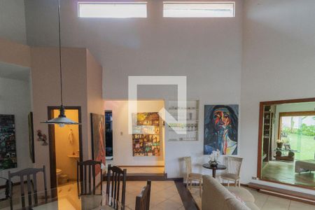Casa para alugar com 500m², 4 quartos e 6 vagas Casa para alugar com 500m², 4 quartos e 6 vagasSala