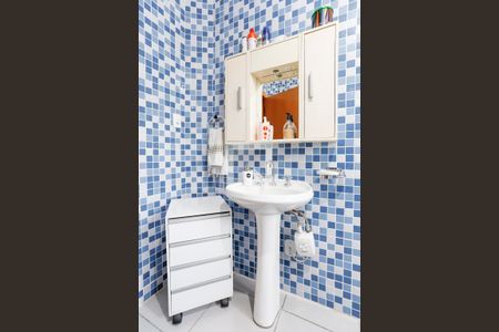 Apartamento à venda com 167m², 3 quartos e sem vagaBanheiro