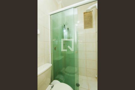 BANHEIRO de apartamento à venda com 2 quartos, 51m² em Passo D’areia, Porto Alegre