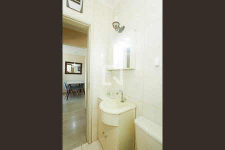 BANHEIRO de apartamento à venda com 2 quartos, 51m² em Passo D’areia, Porto Alegre
