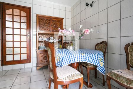 Casa à venda com 80m², 2 quartos e 4 vagas Casa à venda com 80m², 2 quartos e 4 vagasCopa