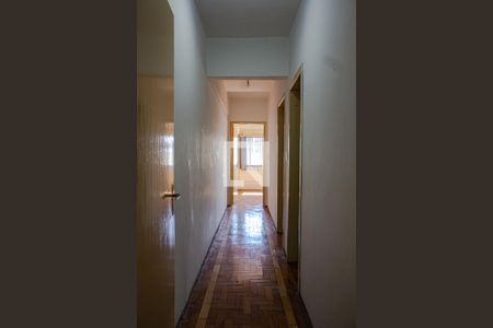 Corredor de apartamento à venda com 2 quartos, 90m² em Marechal Rondon, Canoas