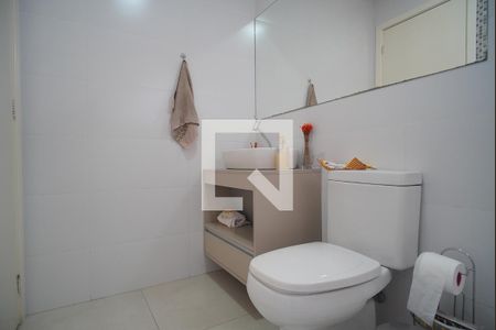 Casa à venda com 290m², 3 quartos e 1 vaga Casa à venda com 290m², 3 quartos e 1 vagaBanheiro da Suíte