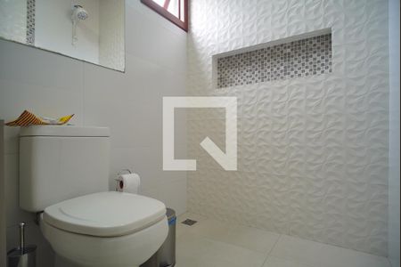 Casa à venda com 290m², 3 quartos e 1 vaga Casa à venda com 290m², 3 quartos e 1 vagaBanheiro da Suíte