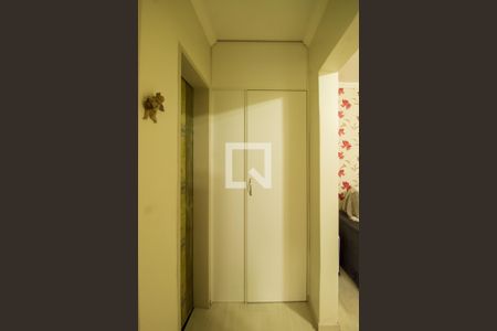 Apartamento à venda com 49m², 2 quartos e sem vaga Apartamento à venda com 49m², 2 quartos e sem vagaCorredor