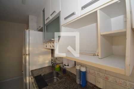 Apartamento para alugar com 50m², 2 quartos e 1 vagaCozinha e Área de Serviço - Armários