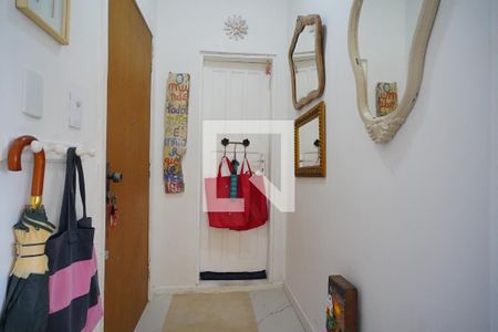 Apartamento para alugar com 78m², 2 quartos e sem vagaHall de entrada de entrada do apartamento 