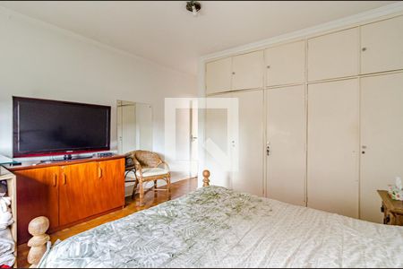 Casa à venda com 377m², 4 quartos e 4 vagas Casa à venda com 377m², 4 quartos e 4 vagasSuíte 2