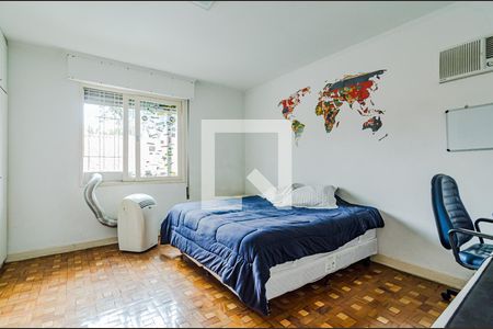 Casa à venda com 377m², 4 quartos e 4 vagas Casa à venda com 377m², 4 quartos e 4 vagasQuarto 3