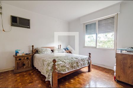 Casa à venda com 377m², 4 quartos e 4 vagas Casa à venda com 377m², 4 quartos e 4 vagasSuíte 2