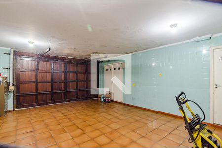 Casa à venda com 377m², 4 quartos e 4 vagas Casa à venda com 377m², 4 quartos e 4 vagasGaragem