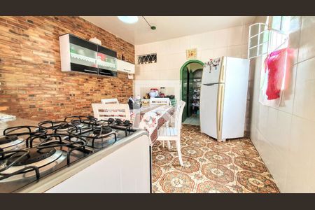 Casa à venda com 400m², 4 quartos e 2 vagas