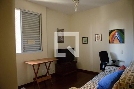 Apartamento à venda com 4 quartos, 135m² em Santo Antônio, Belo Horizonte