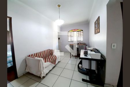 Casa à venda com 307m², 3 quartos e 2 vagas