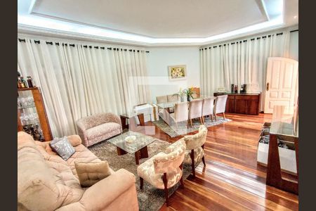 Casa à venda com 3 quartos, 397m² em Santa Amélia, Belo Horizonte