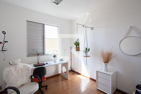 Apartamento à venda com 103m², 3 quartos e 2 vagasQuarto 2