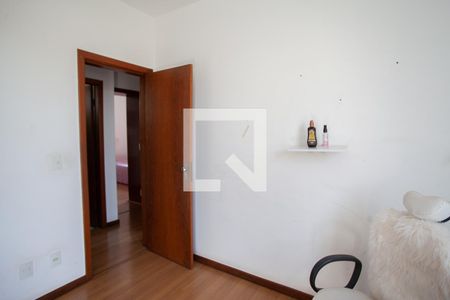 Apartamento à venda com 103m², 3 quartos e 2 vagasQuarto 2