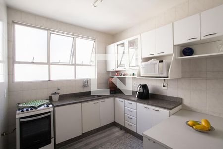 Apartamento à venda com 103m², 3 quartos e 2 vagasCozinha