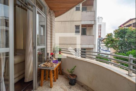 Apartamento para alugar com 4 quartos, 130m² em Santo Antônio, Belo Horizonte