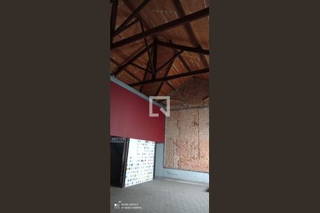 Casa à venda com 3 quartos, 620m² em Santa Tereza, Belo Horizonte