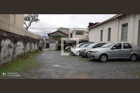 Casa à venda com 3 quartos, 620m² em Santa Tereza, Belo Horizonte
