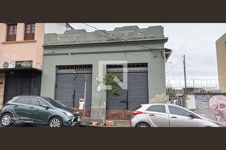 Casa à venda com 3 quartos, 620m² em Santa Tereza, Belo Horizonte