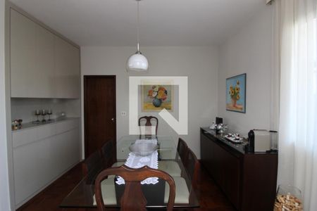 Apartamento para alugar com 4 quartos, 160m² em Santo Antônio, Belo Horizonte