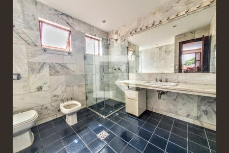 Casa à venda com 465m², 5 quartos e 5 vagas