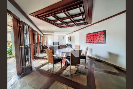 Casa para alugar com 5 quartos, 465m² em Santa Amélia, Belo Horizonte