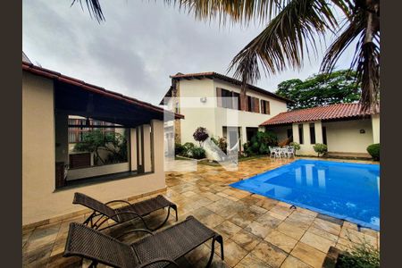 Casa à venda com 465m², 5 quartos e 5 vagas