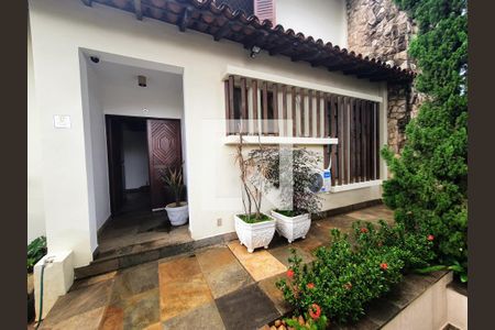 Casa à venda com 465m², 5 quartos e 5 vagas
