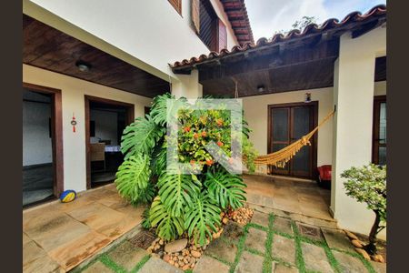 Casa à venda com 465m², 5 quartos e 5 vagas
