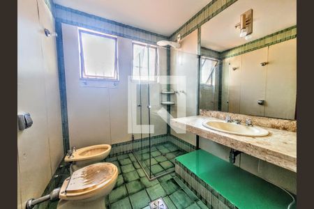 Casa à venda com 465m², 5 quartos e 5 vagas