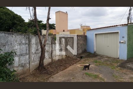 Casa à venda com 8 quartos, 325m² em Salgado Filho, Belo Horizonte