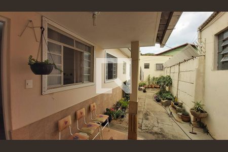 Casa à venda com 8 quartos, 325m² em Salgado Filho, Belo Horizonte