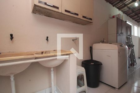 Casa à venda com 132m², 4 quartos e 6 vagas