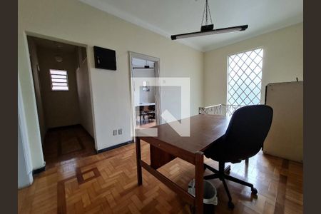 Casa à venda com 4 quartos, 271m² em Boa Viagem, Belo Horizonte