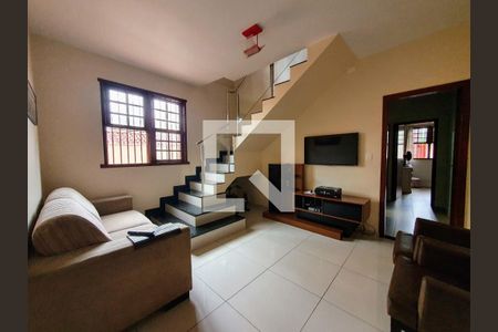 Casa à venda com 4 quartos, 325m² em Santa Rosa, Belo Horizonte