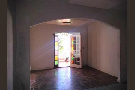 Casa à venda com 3 quartos, 150m² em Planalto, Belo Horizonte
