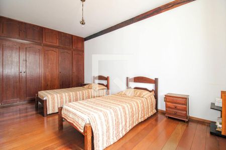 Casa à venda com 650m², 5 quartos e 3 vagas