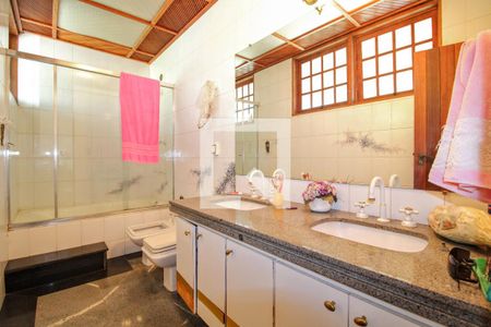 Casa à venda com 650m², 5 quartos e 3 vagas