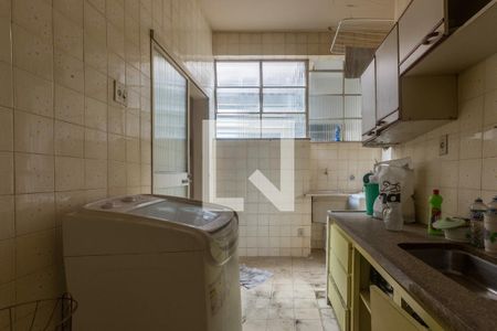Apartamento à venda com 3 quartos, 110m² em Carmo, Belo Horizonte