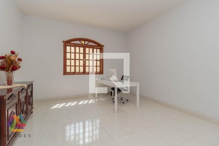 Casa à venda com 4 quartos, 360m² em Palmares, Belo Horizonte