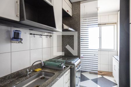Cozinha de apartamento para alugar com 2 quartos, 62m² em Jardim Tucunduva, Carapicuíba