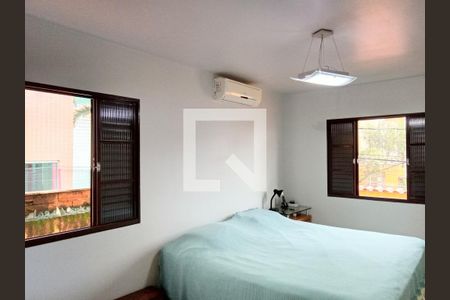 Casa à venda com 4 quartos, 236m² em Castelo, Belo Horizonte