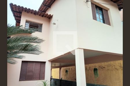 Casa à venda com 4 quartos, 236m² em Castelo, Belo Horizonte