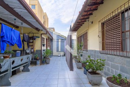 Casa à venda com 4 quartos, 251m² em São João Batista (Venda Nova), Belo Horizonte