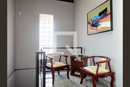 Casa à venda com 4 quartos, 326m² em Nova Suíssa, Belo Horizonte
