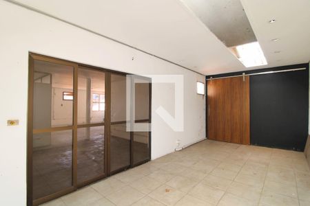 Casa à venda com 7 quartos, 559m² em Prado, Belo Horizonte